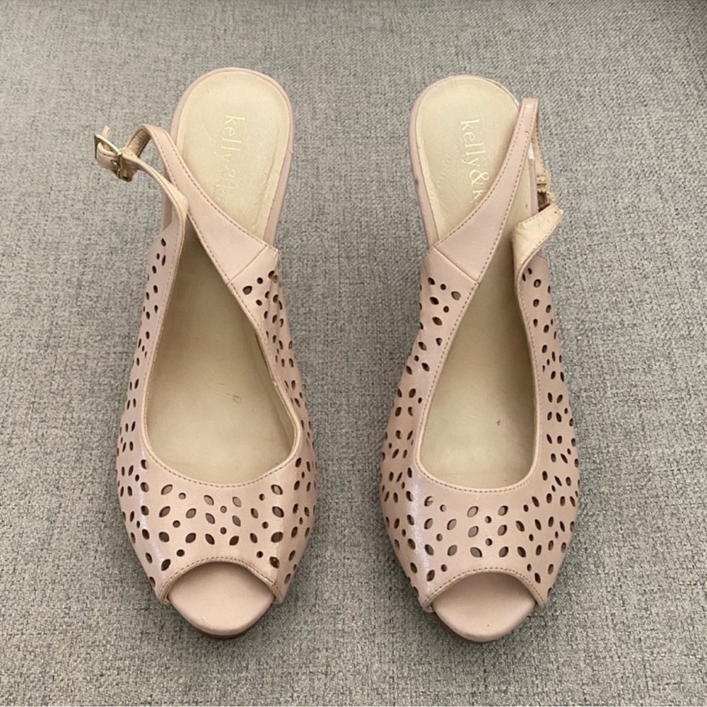 Kelly & Katie Nude Perforated Peep Toe Heeled Women’s Sandals✨